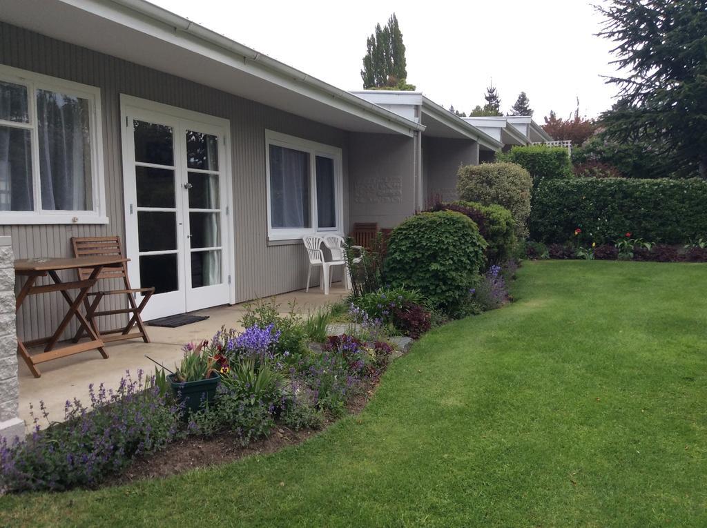 Alexandra Garden Court Motel Exterior photo